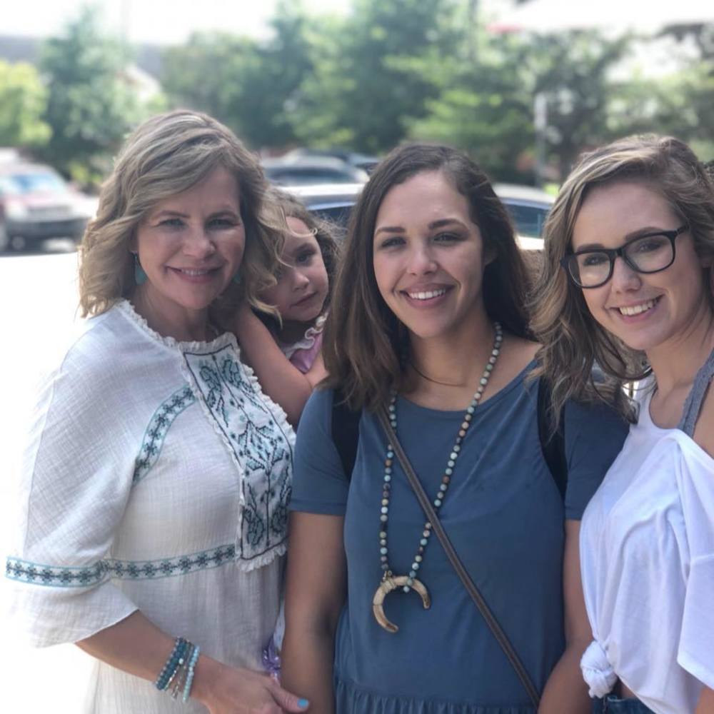 Meet your Posher, Lori